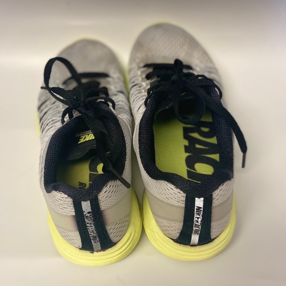 Nike road running shoes yellow gray black - Picture 3 of 7